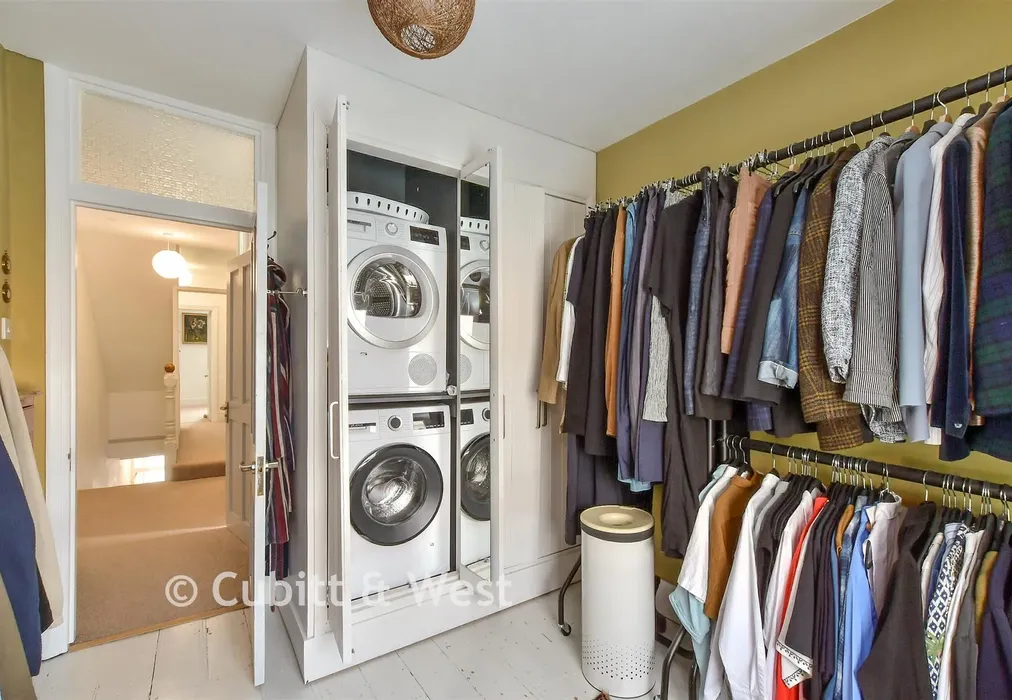 Bedroom 4 - Brading Road, Brighton, East Sussex - Wards of Kent