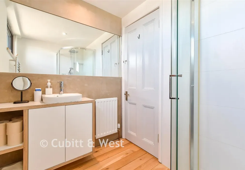 Shower Room - Brading Road, Brighton, East Sussex - Wards of Kent