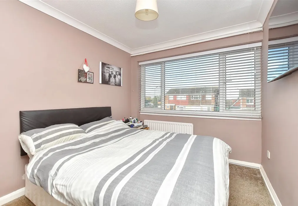 Bedroom 2 - Raleigh Way, Minster-On-Sea, Kent - Wards of Kent