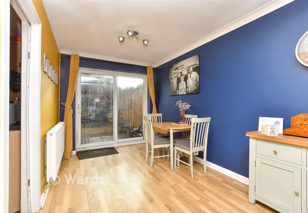 Lounge/Diner - Raleigh Way, Minster-On-Sea, Kent - Wards of Kent