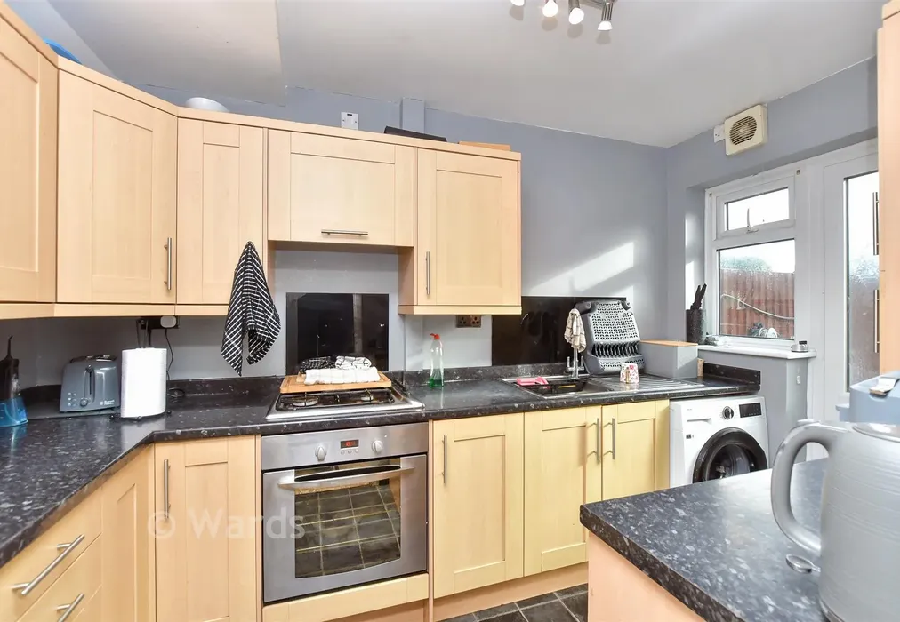 Kitchen - Raleigh Way, Minster-On-Sea, Kent - Wards of Kent