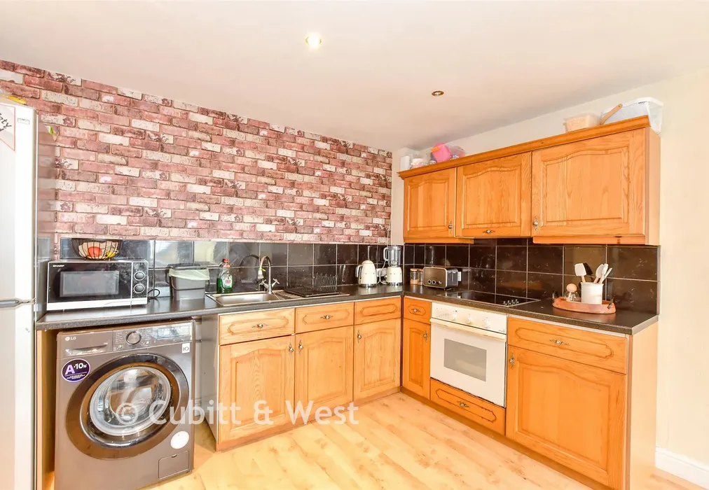 Lounge/Kitchen - Ashby Place, Southsea, Hampshire - Wards of Kent