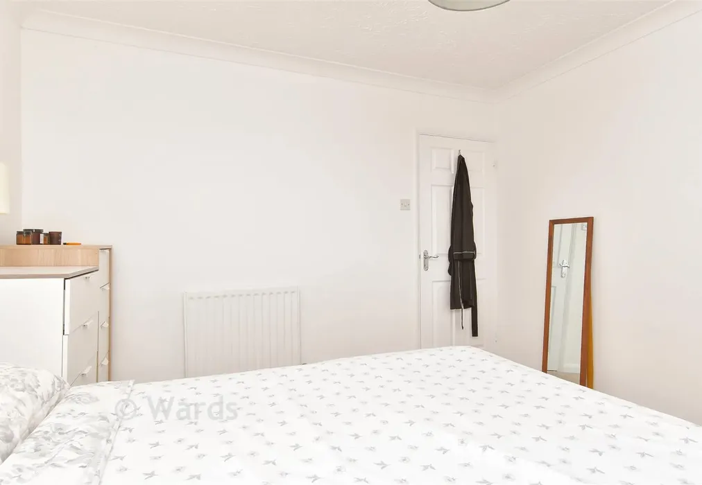 Bedroom 2 - Clive Road, Sittingbourne, Kent - Wards of Kent