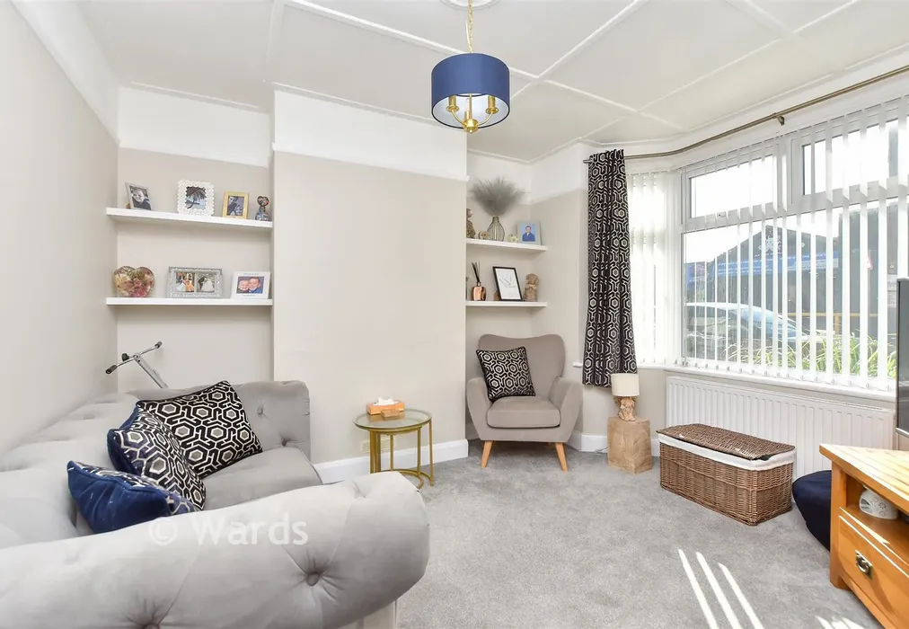 Lounge - Queenborough Road, Minster-On-Sea, Kent - Wards of Kent