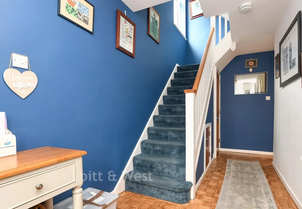 Hallway - The Meadway, Horley, Surrey - Wards of Kent