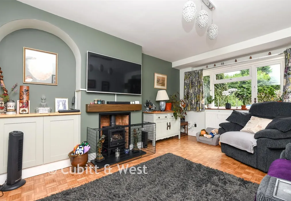 Living Room - The Meadway, Horley, Surrey - Wards of Kent