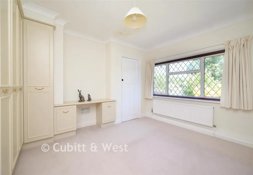 Bedroom 2 - Epsom Lane South, Tadworth, Surrey - Wards of Kent