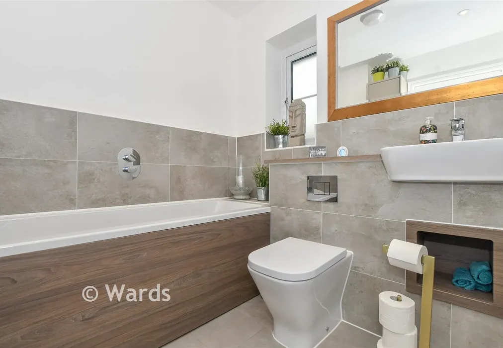Bathroom - The Wickets, Marden, Kent - Wards of Kent
