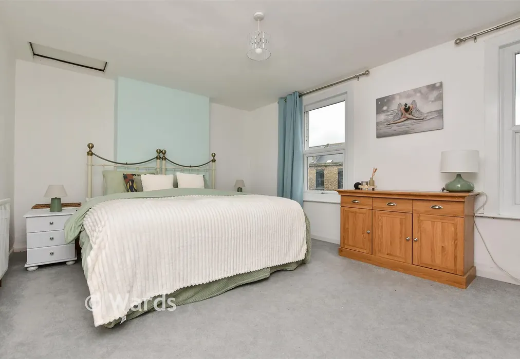 Bedroom 1 - Oxford Street, Margate, Kent - Wards of Kent