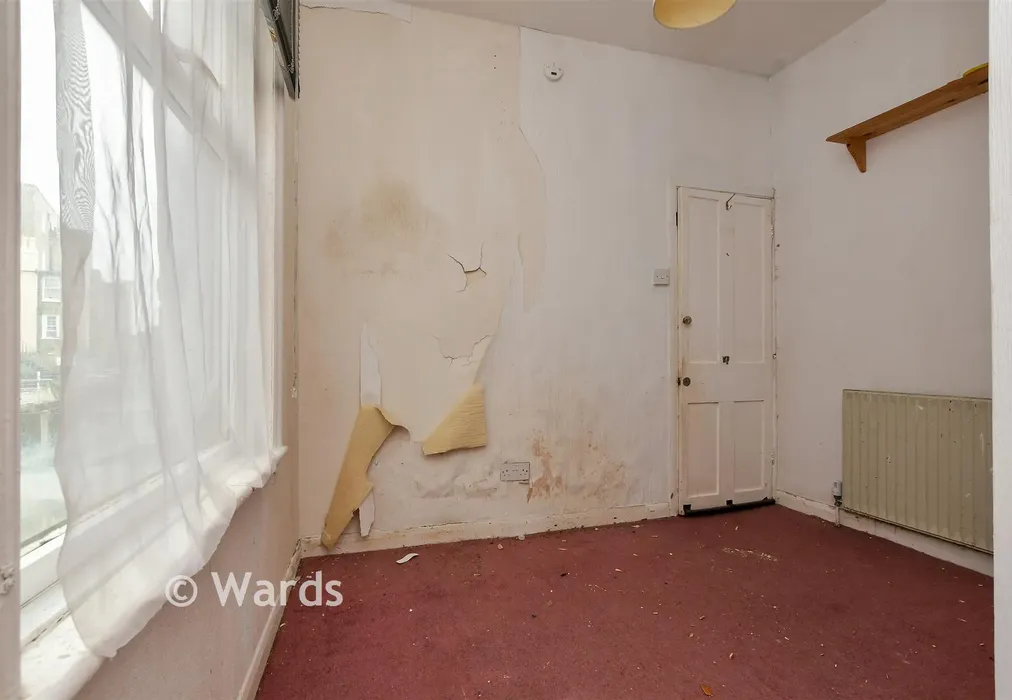 Bedroom 3 - Trinity Square, Margate, Kent - Wards of Kent