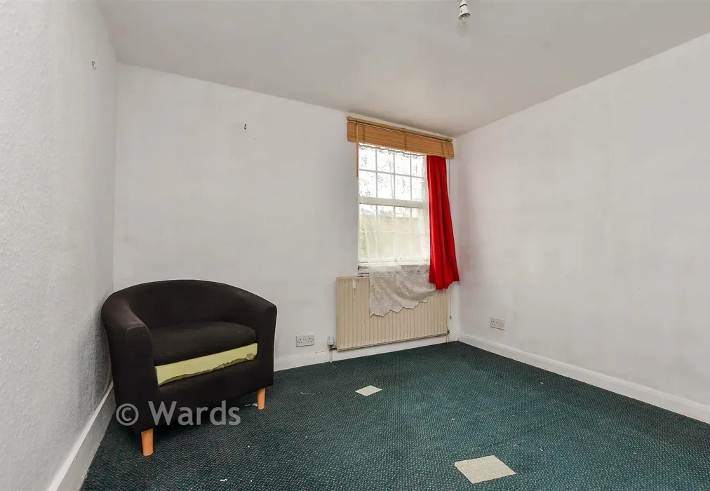 Bedroom 2 - Trinity Square, Margate, Kent - Wards of Kent