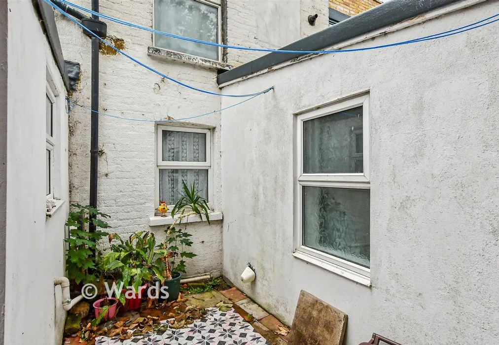 Rear Garden - Trinity Square, Margate, Kent - Wards of Kent