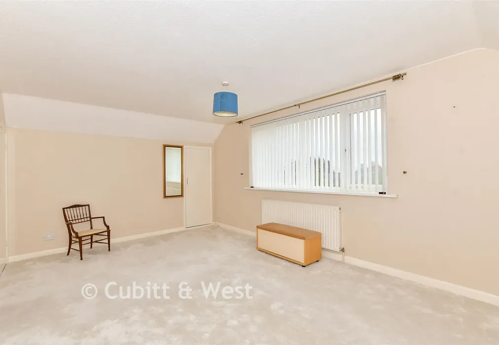 Bedroom 1 - Prinsted Lane, Prinsted, Emsworth, West Sussex - Wards of Kent