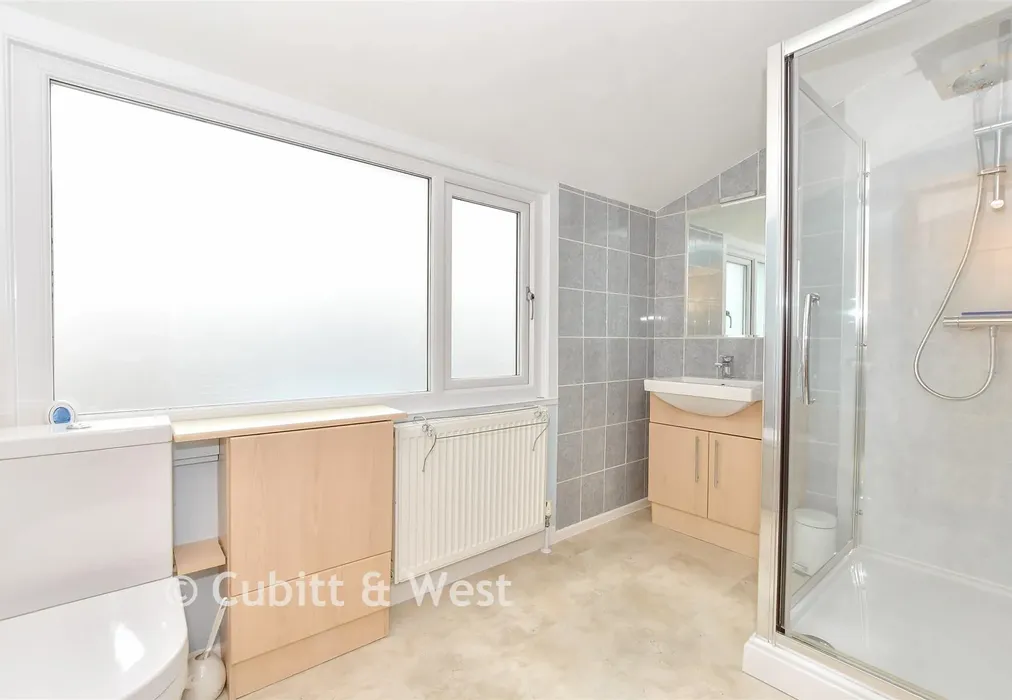 Shower Room - Prinsted Lane, Prinsted, Emsworth, West Sussex - Wards of Kent
