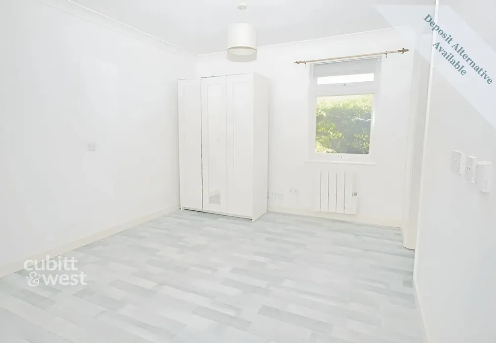 Bedroom - AVAILABLE NOW! Southbrook, Crawley, RH11 - Wards of Kent