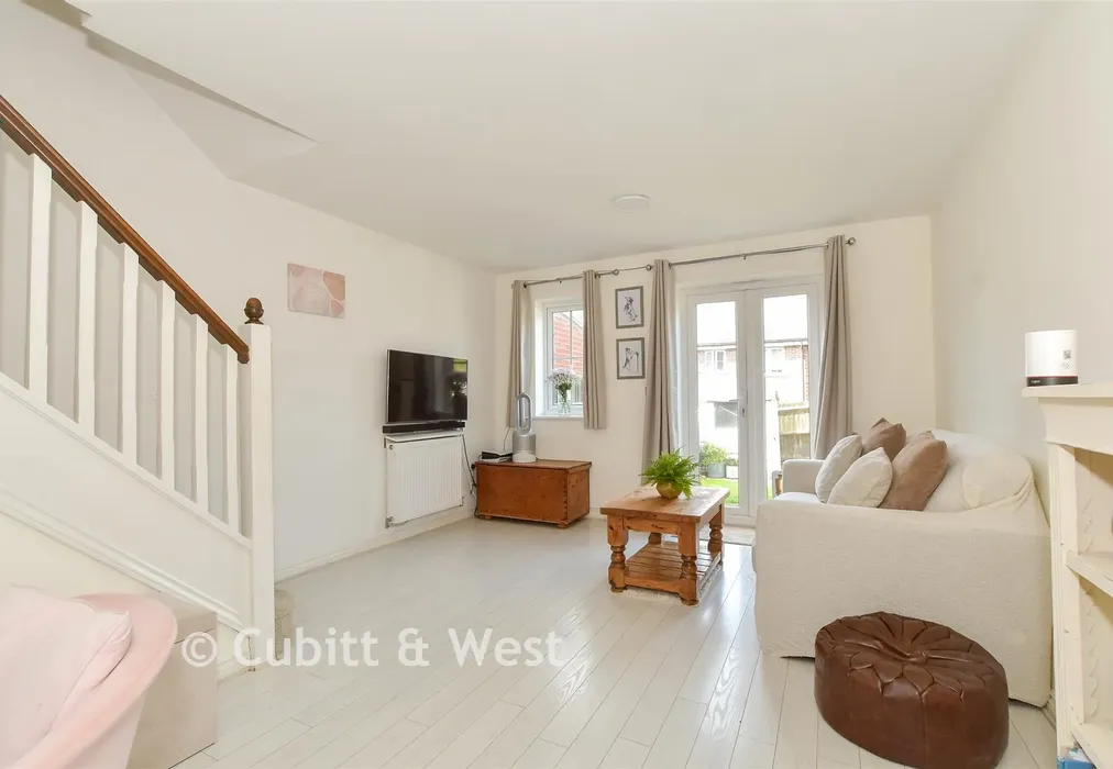Lounge/Dining Room - Garland Close, Petworth, West Sussex - Wards of Kent