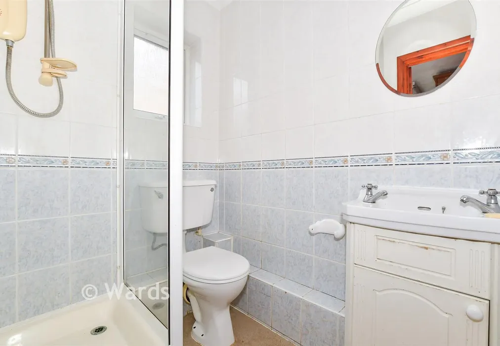 Shower Room - Brockenhurst Avenue, Maidstone, Kent - Wards of Kent