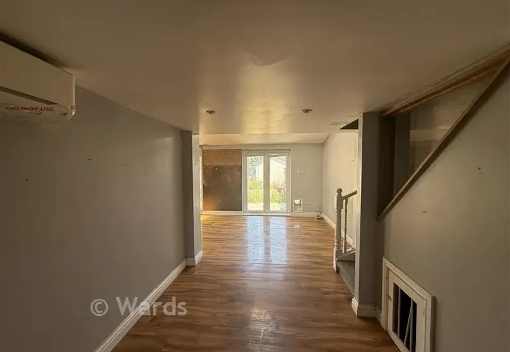 Lounge - London Road, Teynham, Kent - Wards of Kent