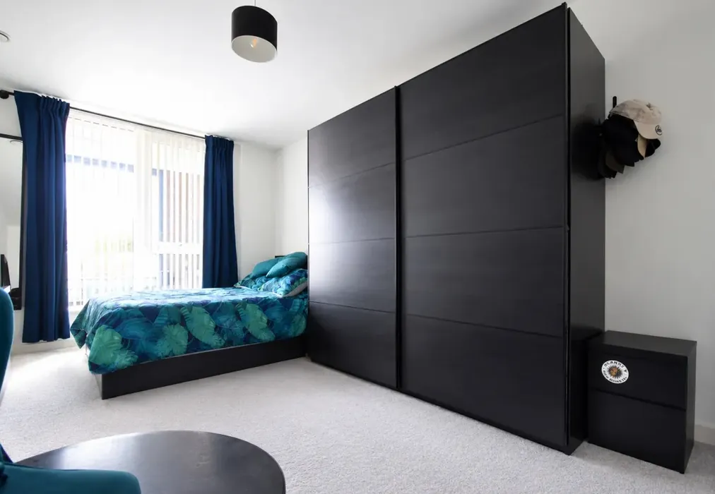 bedroom 2 - Cloudesley House Corporation Street ME1 - Wards of Kent