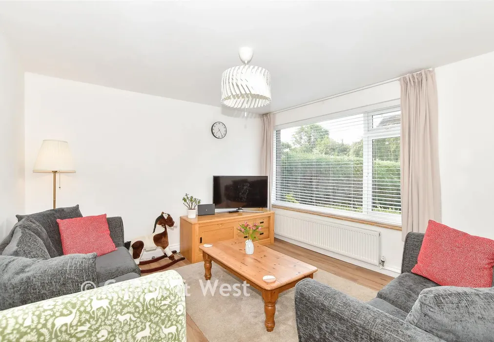 Family Room - Kennedy Avenue, East Grinstead, West Sussex - Wards of Kent