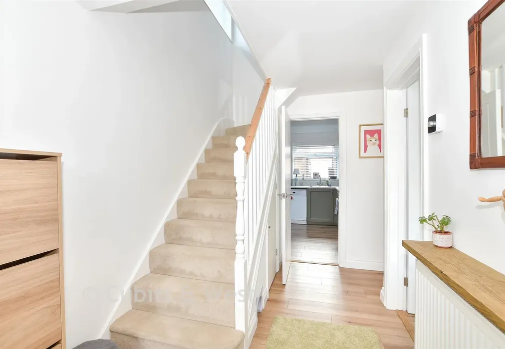 Entrance Hall - Kennedy Avenue, East Grinstead, West Sussex - Wards of Kent