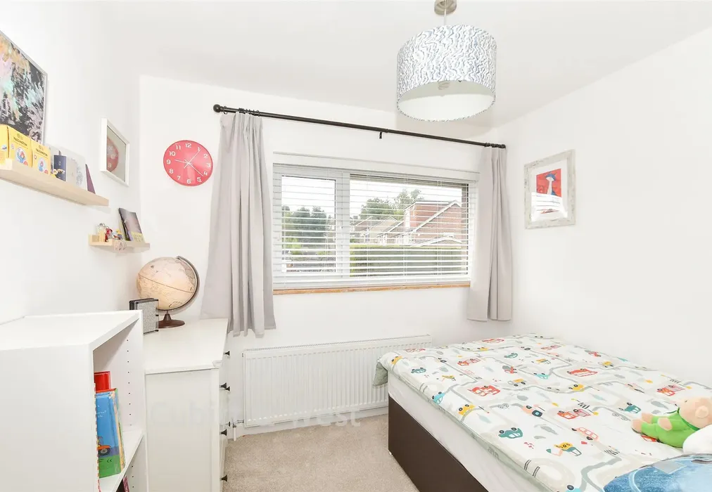 Bedroom 3 - Kennedy Avenue, East Grinstead, West Sussex - Wards of Kent