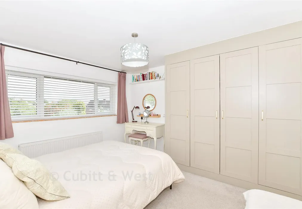 Bedroom 1 - Kennedy Avenue, East Grinstead, West Sussex - Wards of Kent
