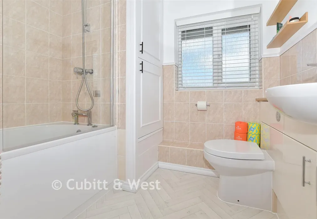 Bathroom - Kennedy Avenue, East Grinstead, West Sussex - Wards of Kent