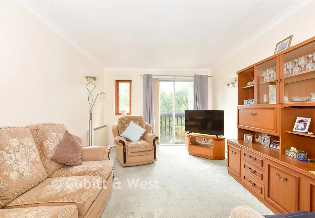 Lounge - Fairfield Road, East Grinstead, West Sussex - Wards of Kent