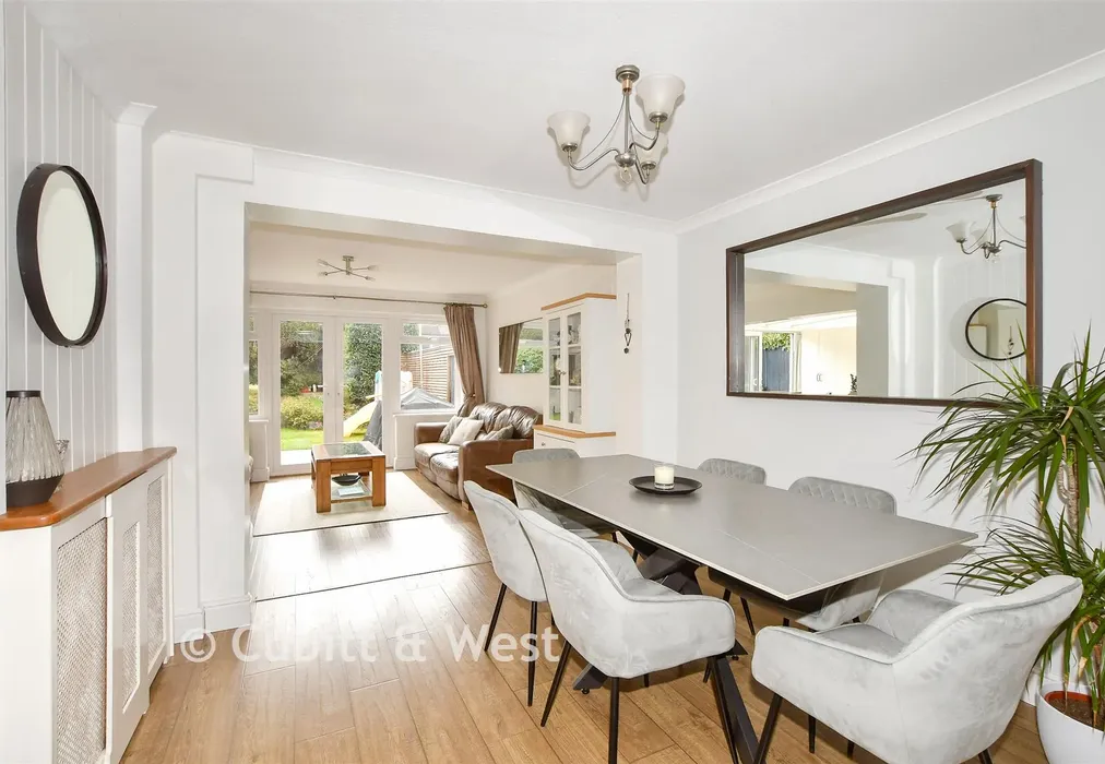 Dining Area - Sherwood Walk, Furnance Green, Crawley, West Sussex - Wards of Kent