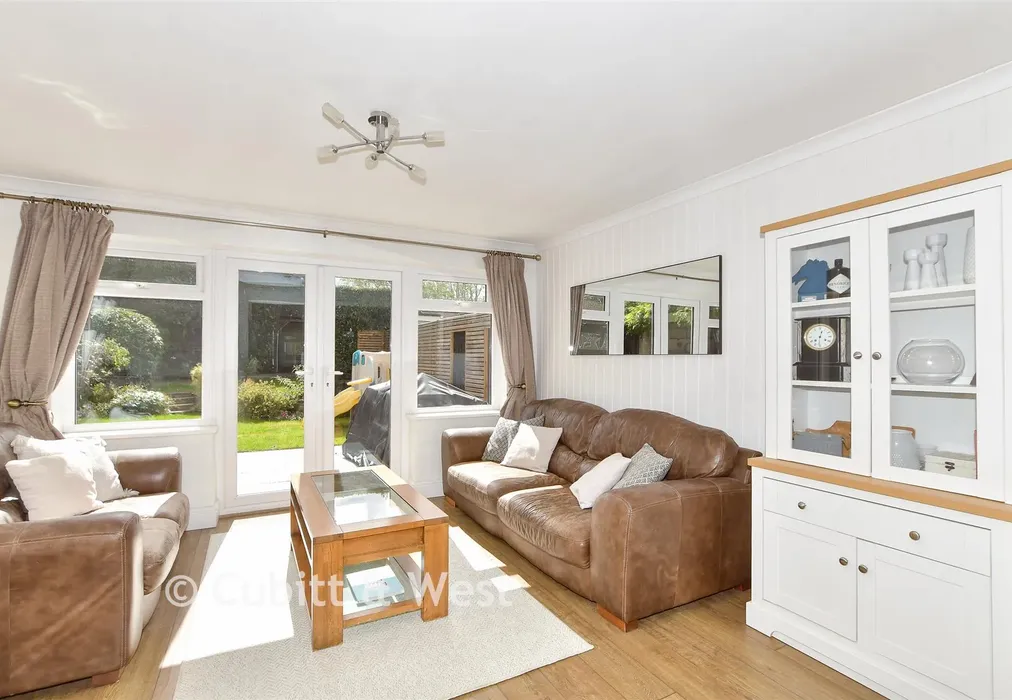 Family Area - Sherwood Walk, Furnance Green, Crawley, West Sussex - Wards of Kent