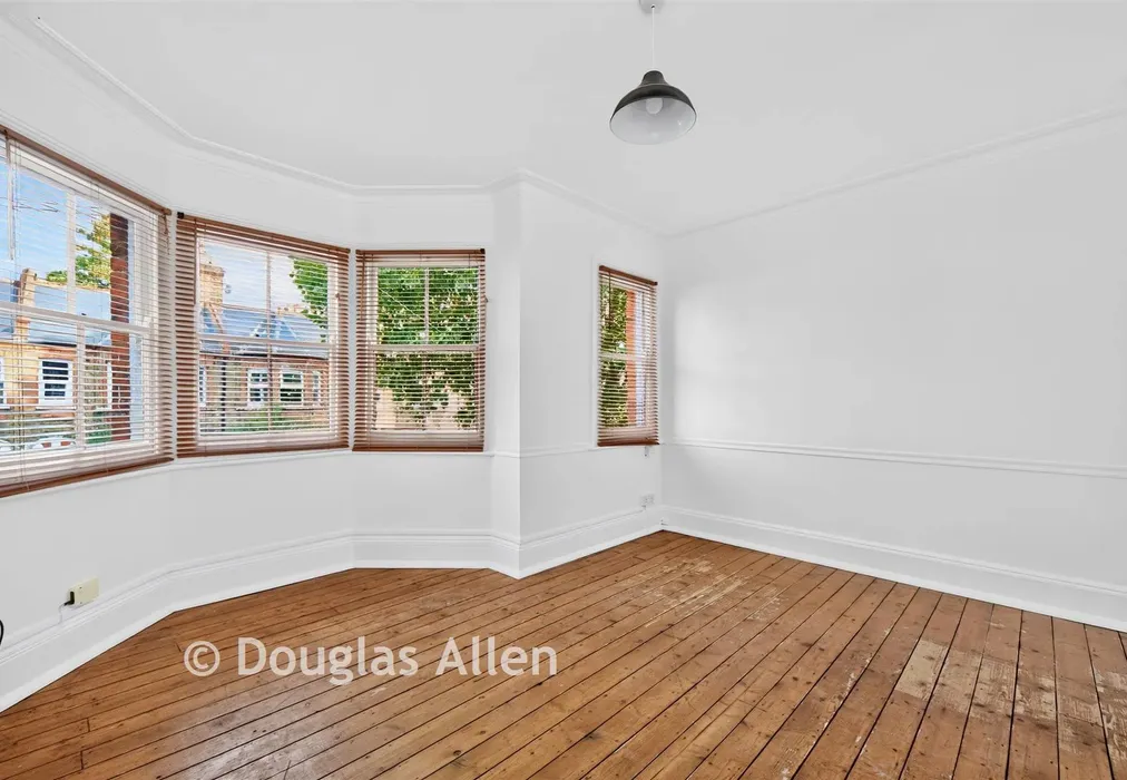 Lounge - Edward Road, Walthamstow - Wards of Kent