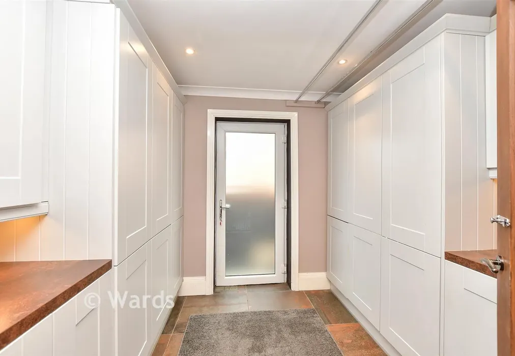Utility Room - Imperial Avenue, Minster On Sea, Sheerness, Kent - Wards of Kent