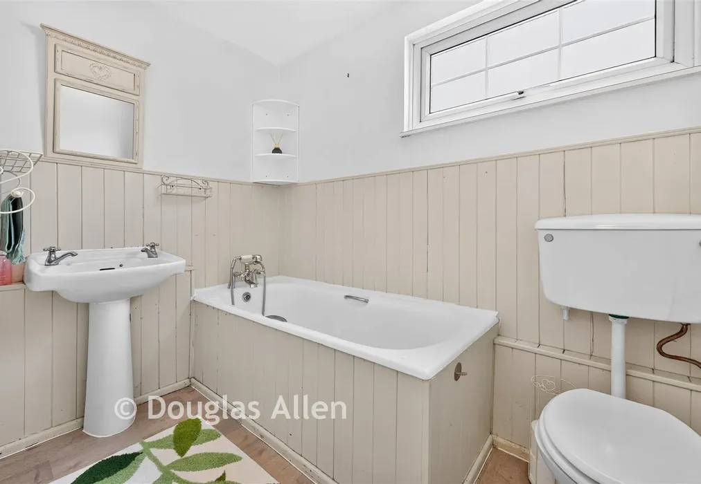 bathroom - Montsale, Pitsea, Basildon, Essex - Wards of Kent