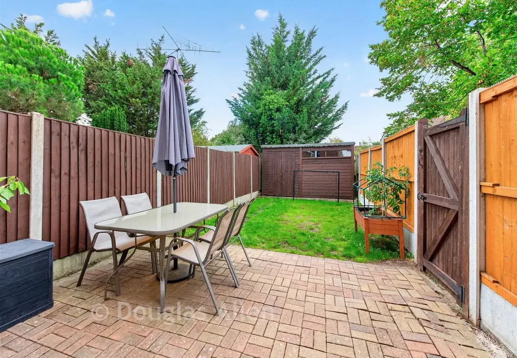 (Untitled) - Montsale, Pitsea, Basildon, Essex - Wards of Kent