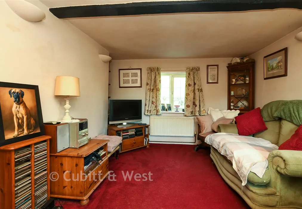 Lounge - Ifield Street, Ifield, Crawley, West Sussex - Wards of Kent