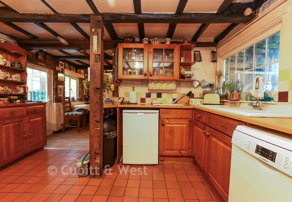 Kitchen/Diner - Ifield Street, Ifield, Crawley, West Sussex - Wards of Kent