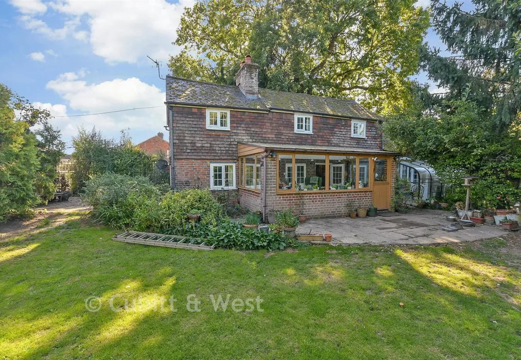 Rear Garden - Ifield Street, Ifield, Crawley, West Sussex - Wards of Kent