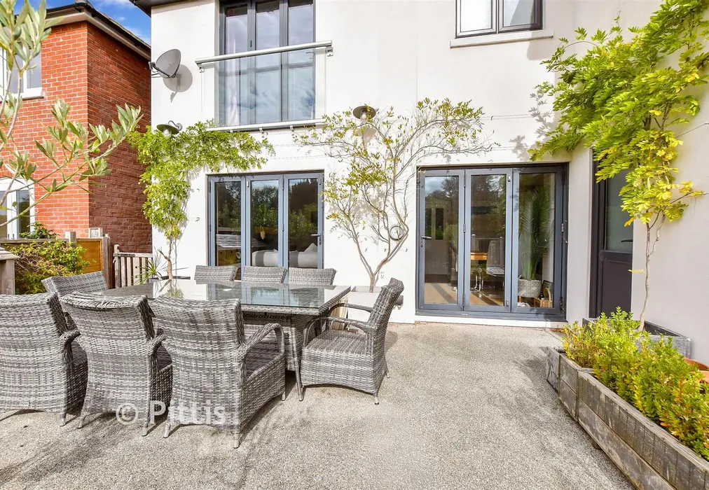 Patio / Decking - Clatterford Road, Newport, Isle of Wight - Wards of Kent