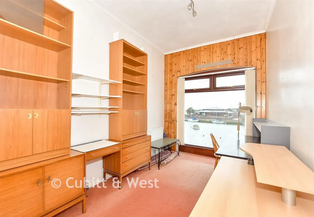 Bedroom 3 - Slipper Road, Emsworth, Hampshire - Wards of Kent