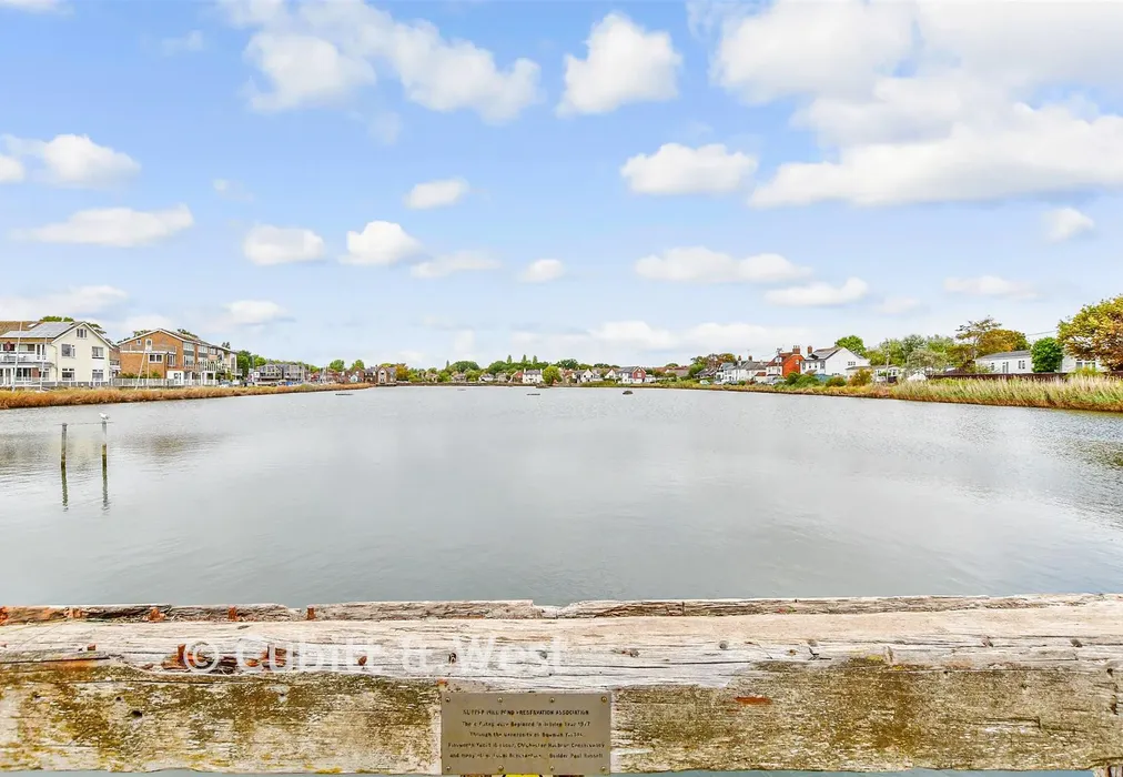 Surrounding Area - Slipper Road, Emsworth, Hampshire - Wards of Kent