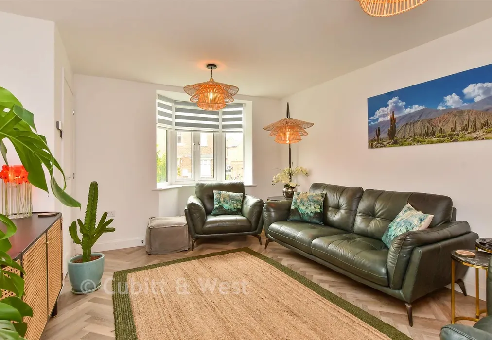 Lounge/ Dining Room - Chaffinch Walk, Peacehaven, East Sussex - Wards of Kent