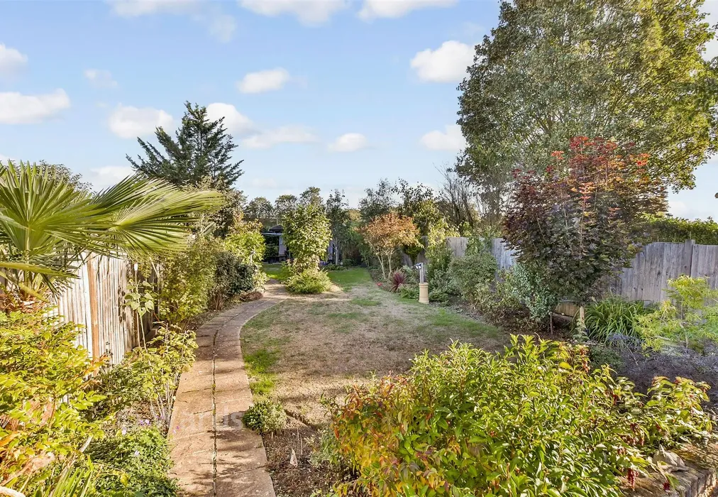 Rear Garden - Lower Rochester Road, Rochester, Kent - Wards of Kent