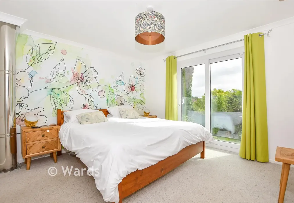 Bedroom 1 - Haste Hill Close, Boughton Monchelsea, Kent - Wards of Kent