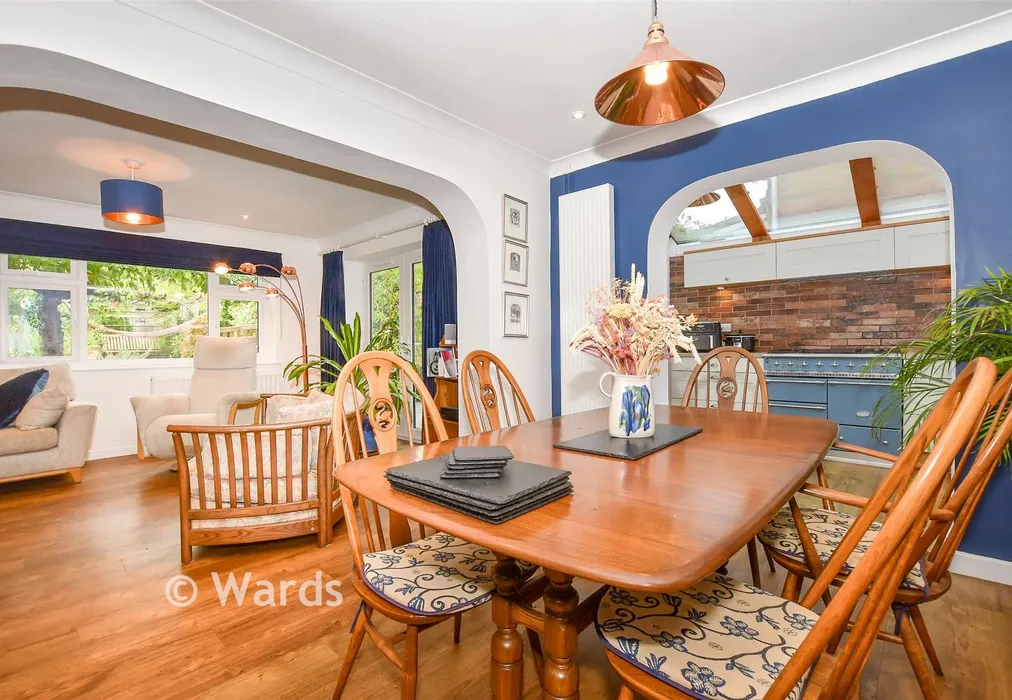 Dining Area - Haste Hill Close, Boughton Monchelsea, Kent - Wards of Kent
