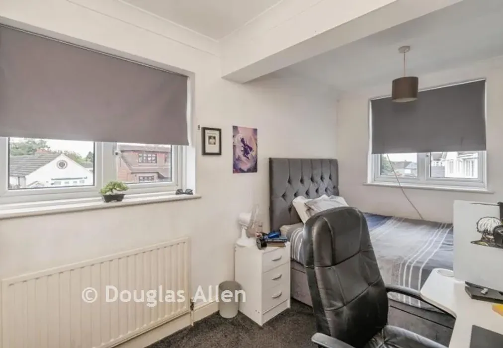 Bedroom 3 - Parsonage Road, Rainham, Essex - Wards of Kent