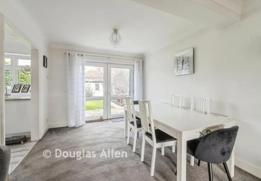 Dining Area - Parsonage Road, Rainham, Essex - Wards of Kent