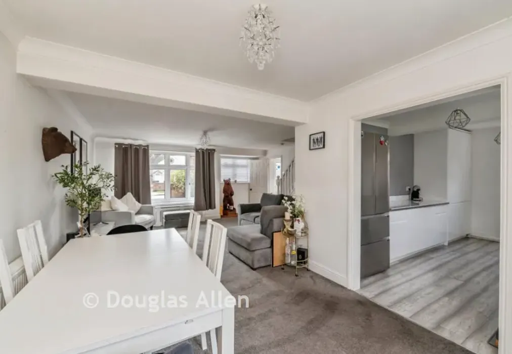 Lounge/Diner - Parsonage Road, Rainham, Essex - Wards of Kent