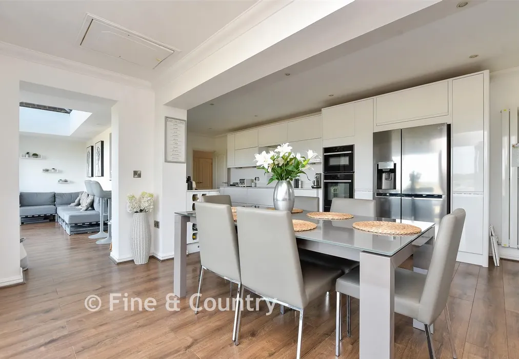Kitchen/Breakfast Area - Foreland Heights, Broadstairs, Kent - Wards of Kent
