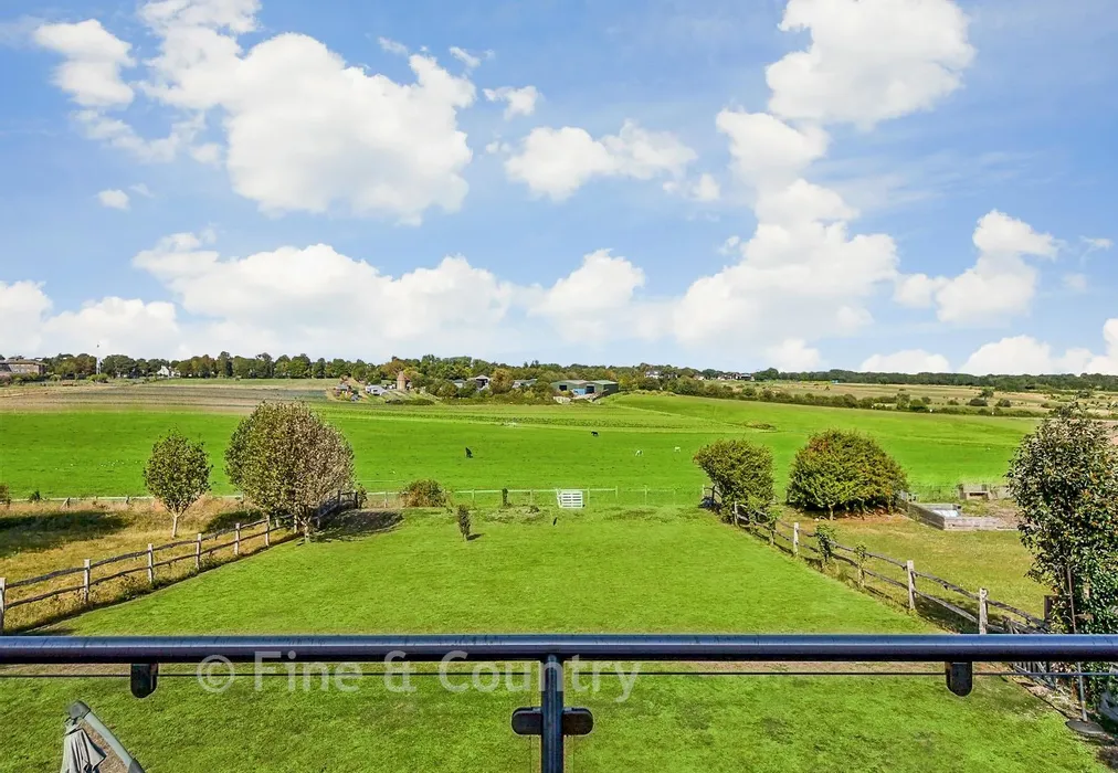 Views To Rear - Foreland Heights, Broadstairs, Kent - Wards of Kent